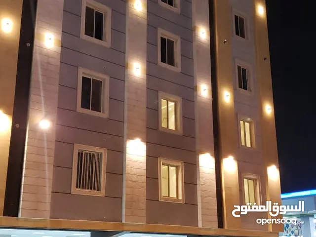 160 m2 5 Bedrooms Apartments for Rent in Al Riyadh Al Malqa