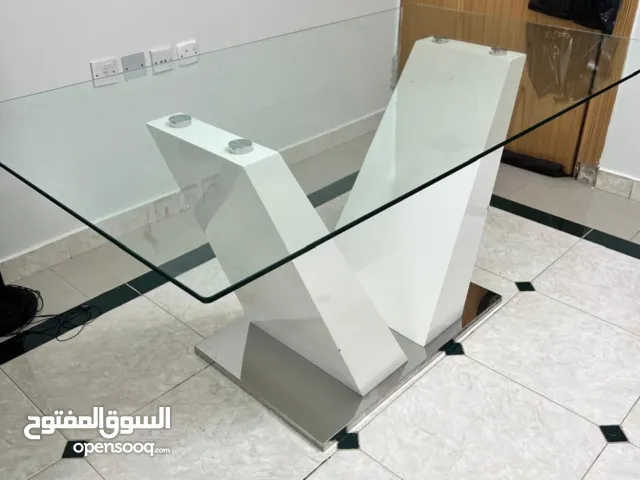 طاولة طعام سفرة