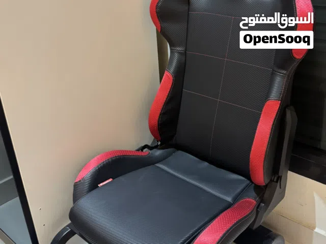 DXRacer Gaming Chair – Very Good Condition