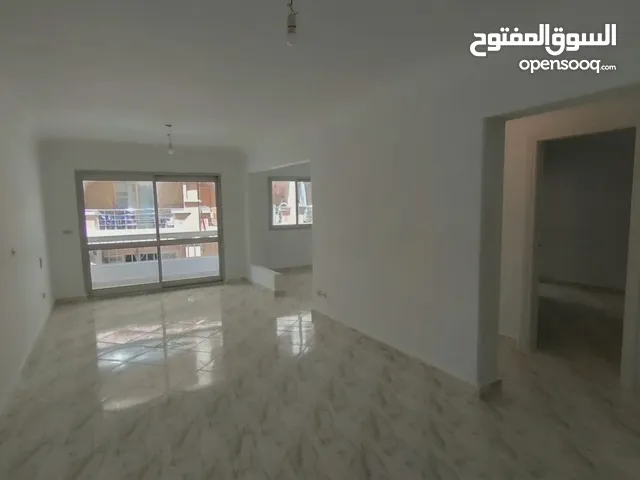 شقة للايجار قانون جديد في كفر عبدو