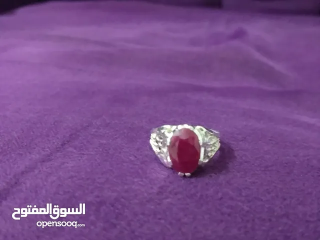 خاتم ياقوت أحمر أفريقي طبيعي بدون معالجة  natural untreated african ruby stone