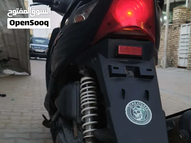 2010 ياماها XMAX