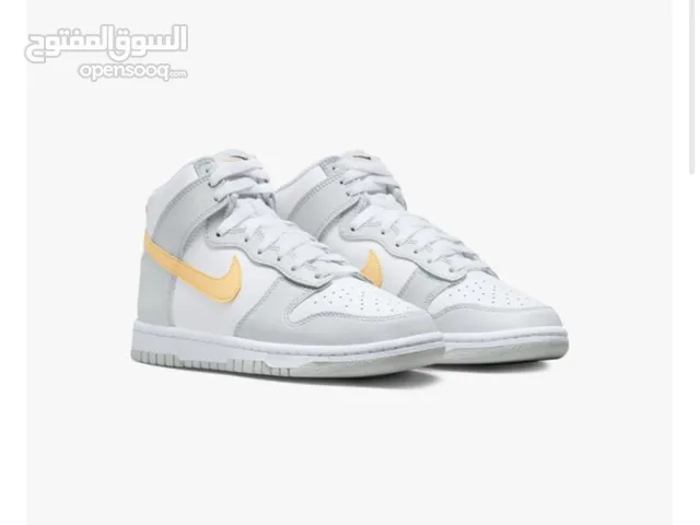 اصلي Wmns Nike Dunk High