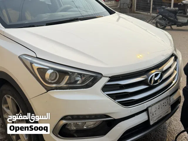 2017 هيونداي سنتافي Standard