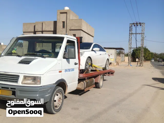 ساحبة 40 10 للبيـع