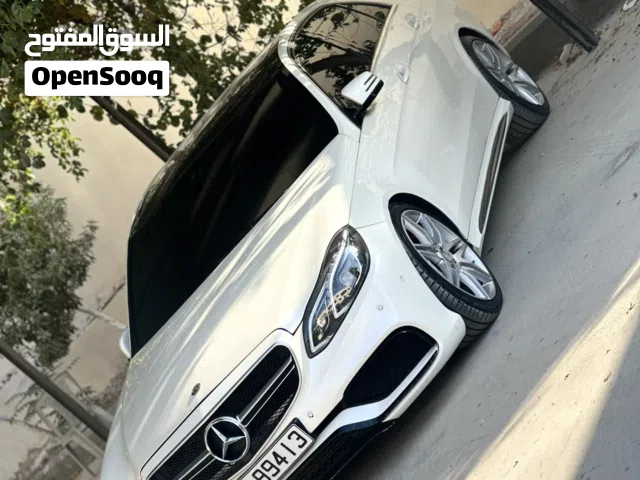 2016 مرسيدس بنز الفئة-E E 200
