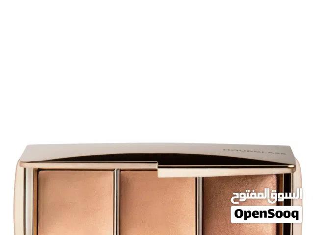 hourglass ambient lighting palette مكياجvolume 2
