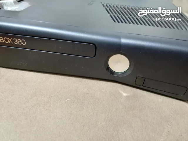 جديد ونظيف وارد امريكي بالكرتونه مع ايدتين اصلي xbox360