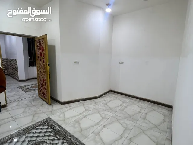 500 m2 1 Bedroom Apartments for Rent in Basra Jubaileh