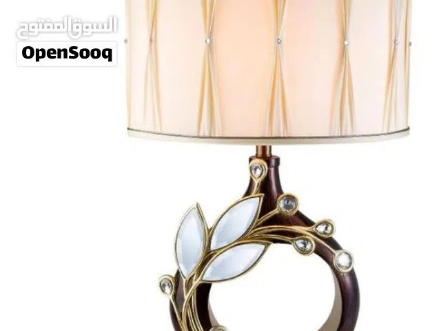 مصباح ديكور ذهبي فاخر بثلاث مستويات اضاءة تصميم انيق للبيع
