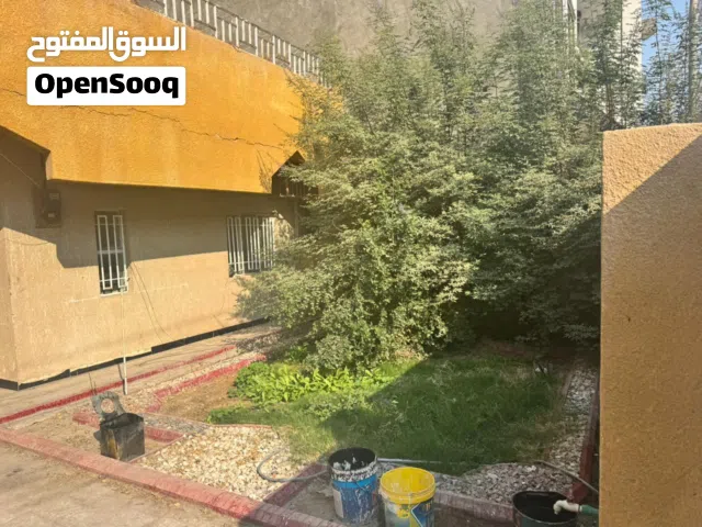 260 m2 4 Bedrooms Townhouse for Rent in Basra Jaza'ir