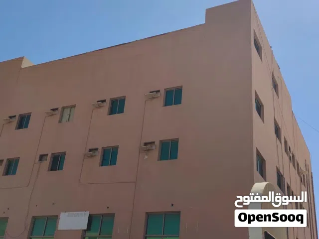 مبنى سكن عمال