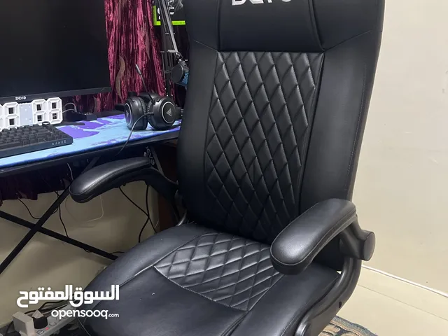 كرسي قيمنق من شركة ديفو