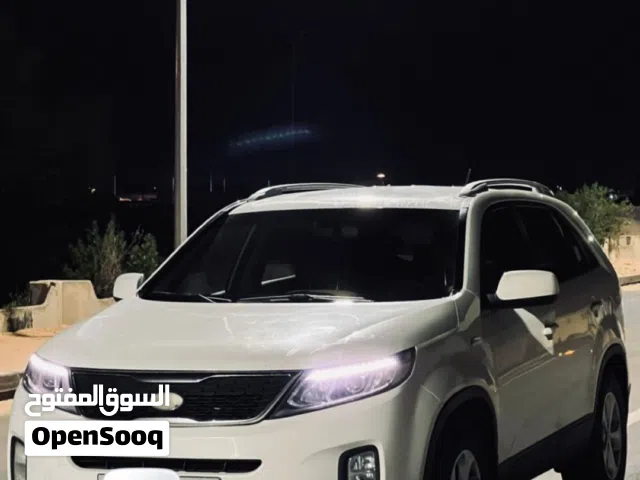Used Kia Sorento in Tripoli