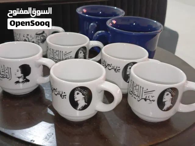 فناجين قهوة بورسلين بيضاء صور كلاسيكية لأم كلثوم وفيروز