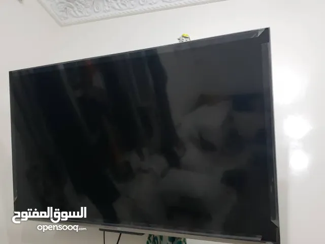 شاشه 55 بوصه ماركة TCL مستخدم جديد مع القاعدة حق الجدار متحركه