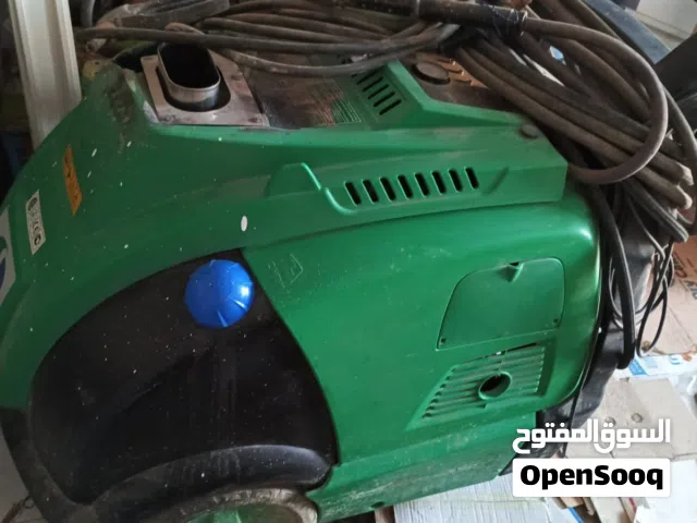 مكينة بخار لتنظيف السيارات