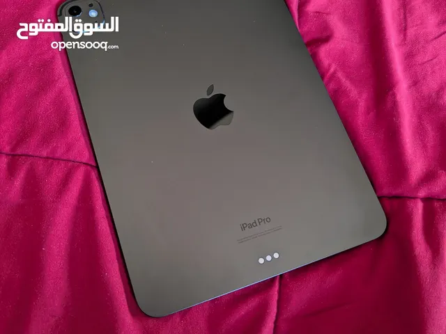 iPad Pro 11" M4 256GB شبه جديد مكفول