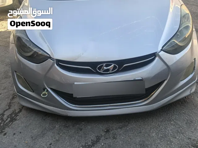 2012 Hyundai Elantra Standard