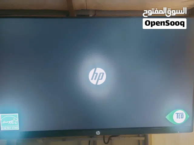 27 HP monitors for sale  in Abu Dhabi