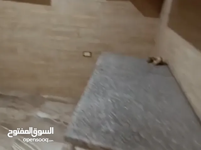 شقة فارغة للايجار في شميساني 3 نوم ديلوكس