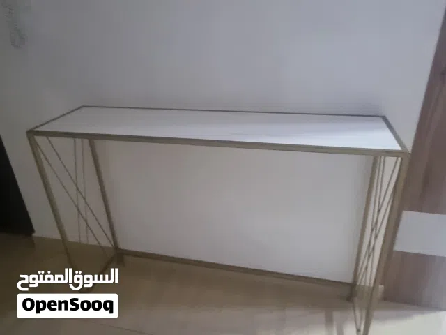 للبيع طاولة للمداخل المنزل