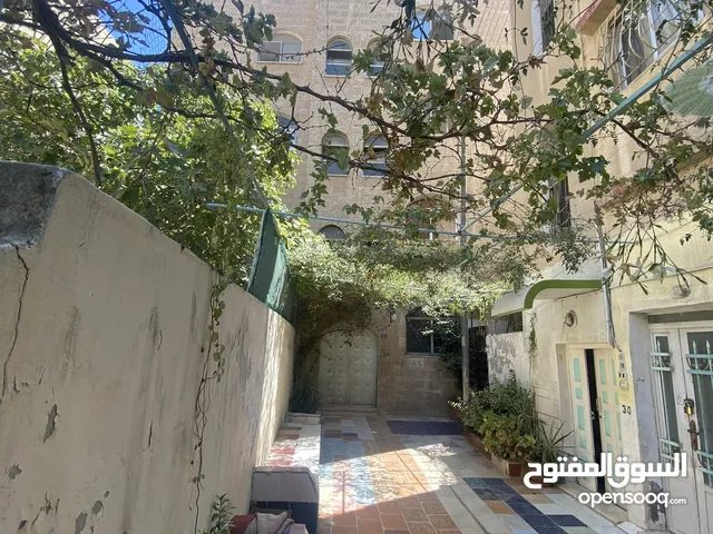 شقة للإيجار تصلح عزابية او مكاتب او مستودع