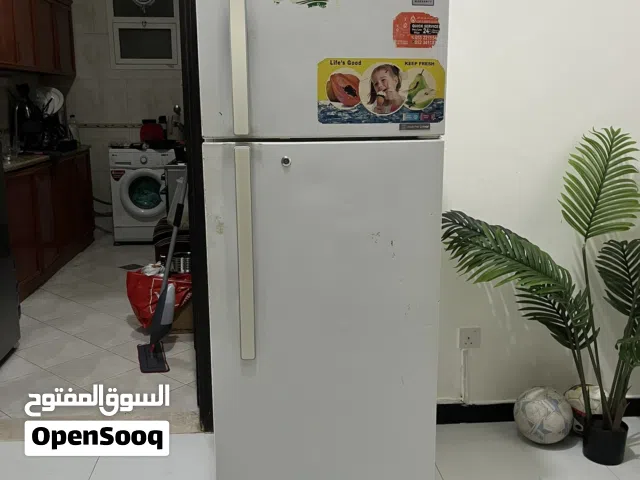 ثلاجه LG للبيع
