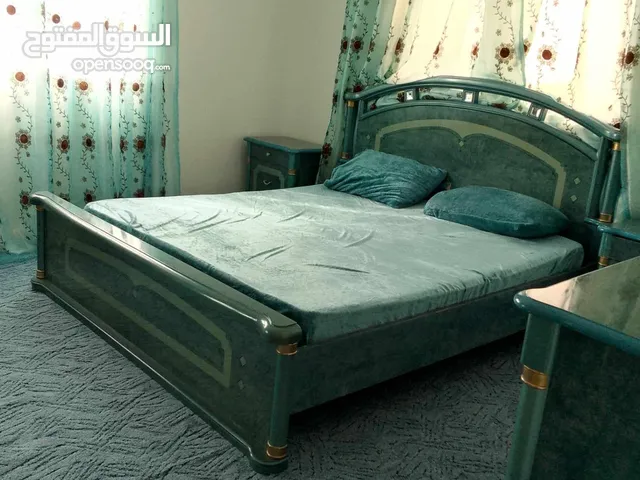 125 m2 3 Bedrooms Apartments for Rent in Mafraq Al-Hay Al-Hashmi