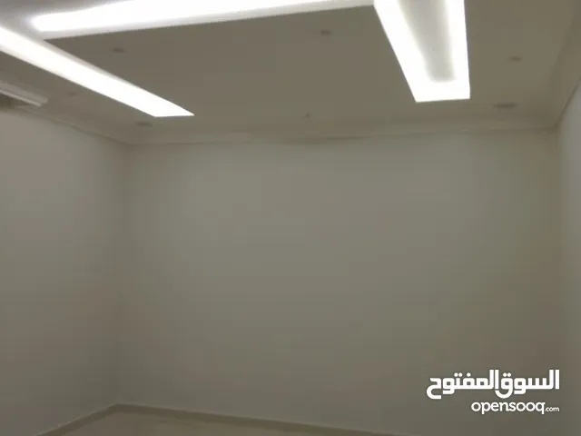 فني اصباغ داخلي خارجي وديكور وختمت ترميم خبرة من 15 سنةشغل فنان ولمست قديمة