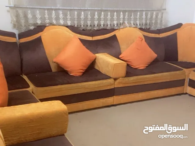 طقم كنب للبيع بحالة الوكالة