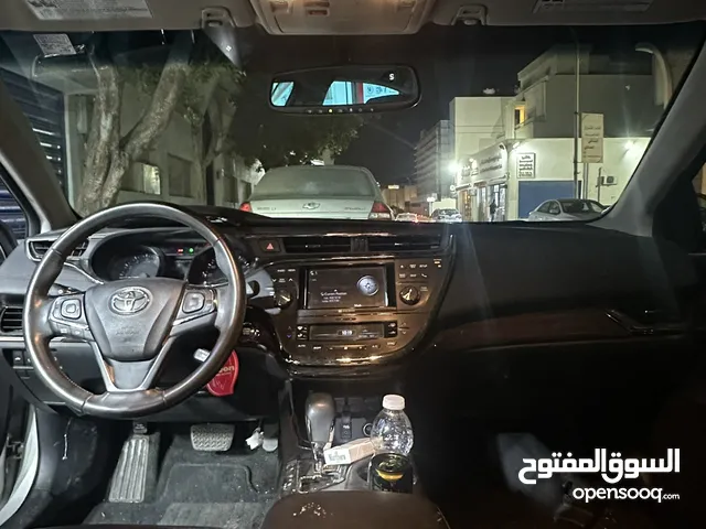 Used Toyota Avalon in Tripoli