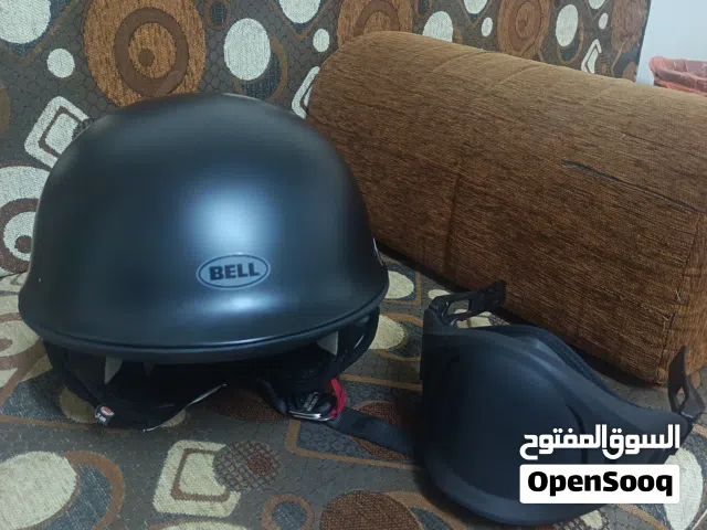 خوذة beel وكاالة بلكرتونة وكل اغراضها معها
