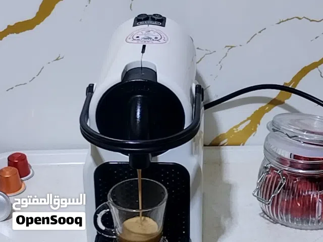 Machine à café Nespresso  inissia 3 أشهر ضمان الألوان متوفرة