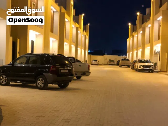 200 m2 3 Bedrooms Apartments for Sale in Benghazi Al-Sayeda A'esha