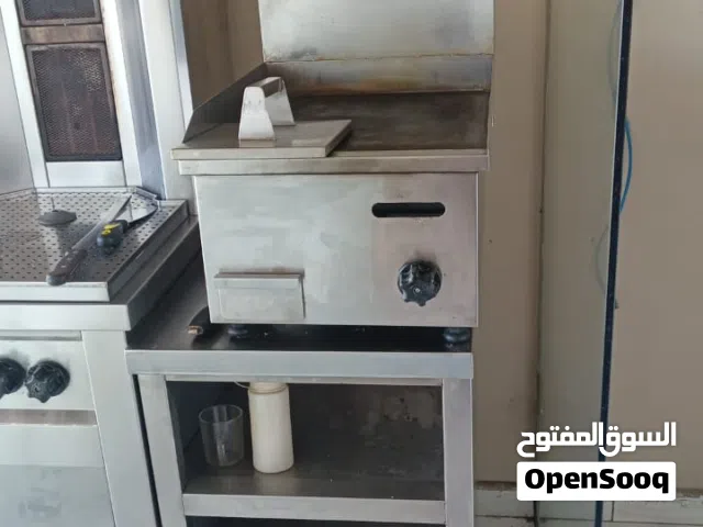 معدات مطعم للبيع
