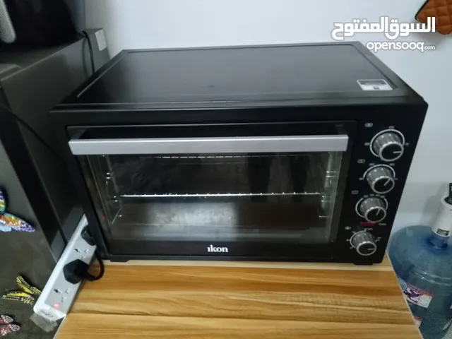 oven+ bread toaster selling for 38r