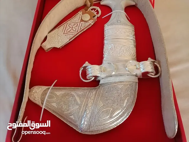 خنجر عماني جديد لم يستخدم للبيع للجادين