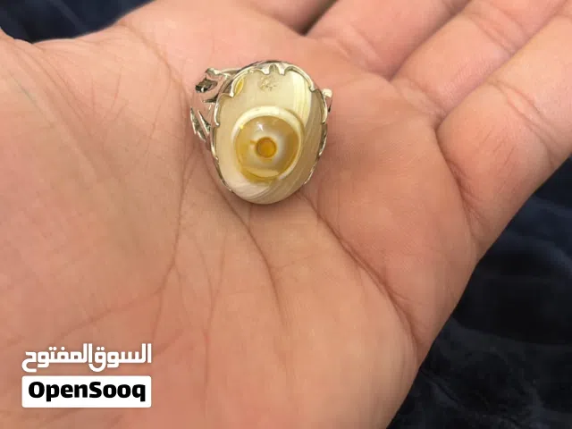 للهواة والمقتنين خاتم عقيق سليماني مصوّر صياغة يدوية
