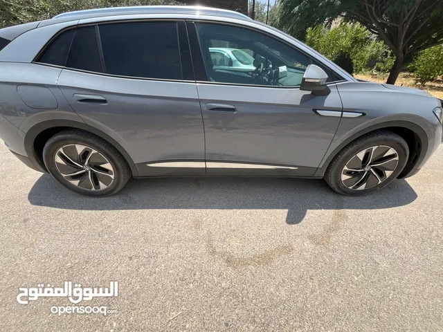 ID.4 CROZZ PURE+للبيع بسعر مغري عداد زيرو