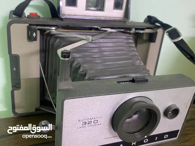 للبيع: كاميرا بولارويد فنتج أصلية – تحفة من الزمن الجميل