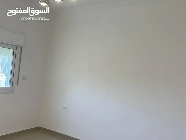 140 m2 3 Bedrooms Apartments for Sale in Ramallah and Al-Bireh Al Masyoon