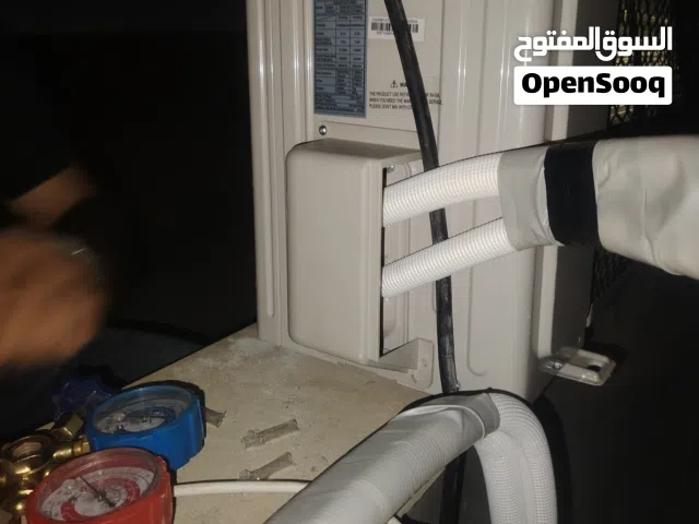 فنى فك وتركيب وصيانة جميع انواع المكيفات