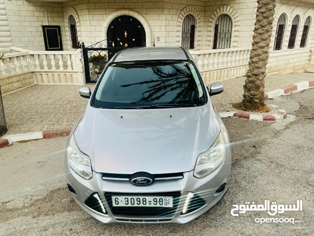 فورد فوكس هاتشباك 2014