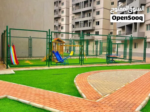 شقه ارضي بجاردن فوري فى اكتوبر