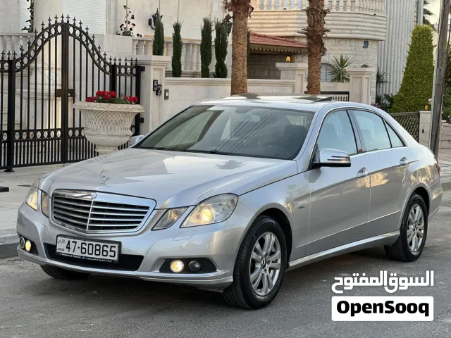 2010 مرسيدس بنز الفئة-E E 200