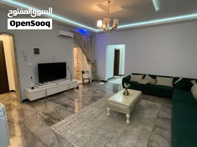 شقة للإيجار بالاتات السراج طريق المواشي قرب مدرسة المعرفة