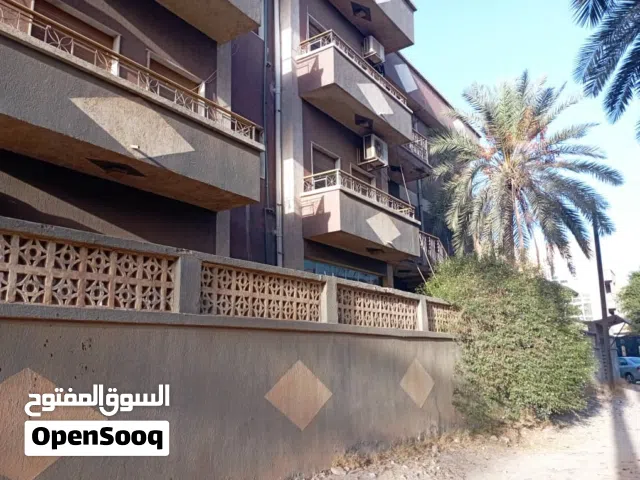 فيلا في عراده للبيع