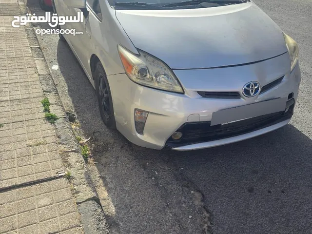 Used Toyota Prius in Amman