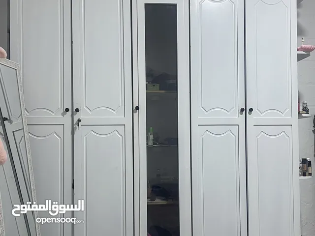 خزانة لامينت للبيع
